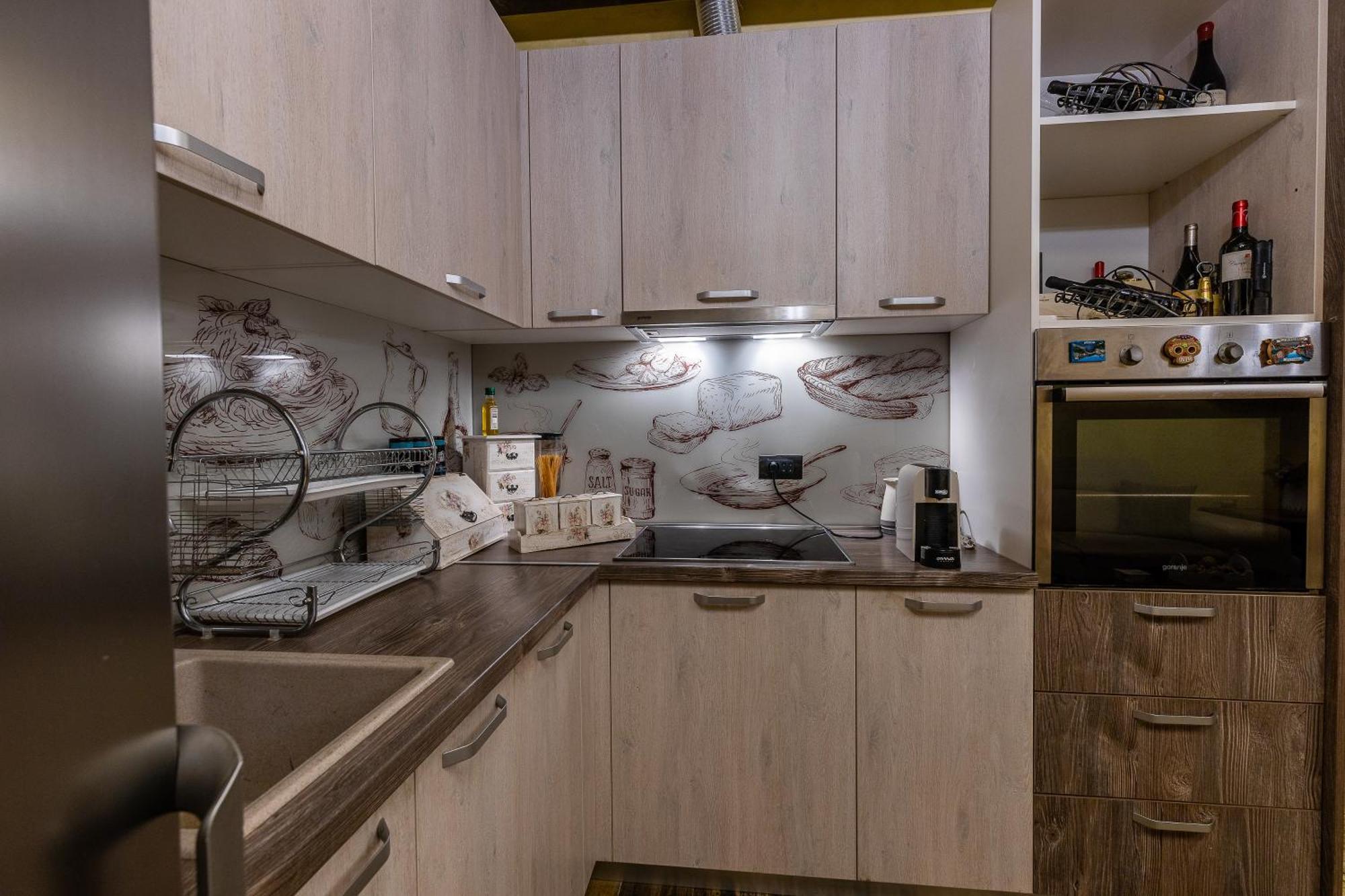 Luxury House Lotos Apartment Golubovci ภายนอก รูปภาพ